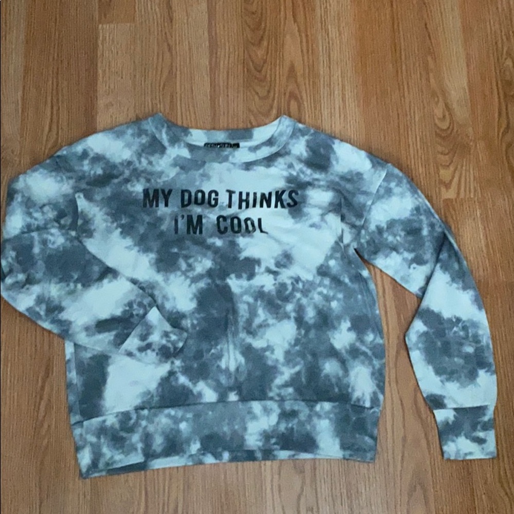 Pullover sweatshirt